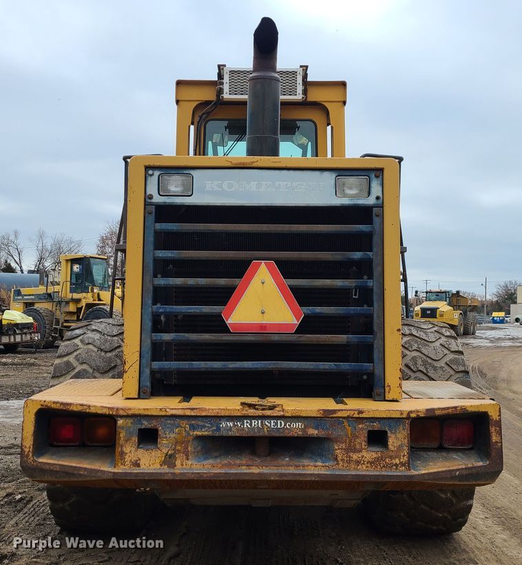 image for item JW9949 1988 Komatsu WA500-1L  wheel loader