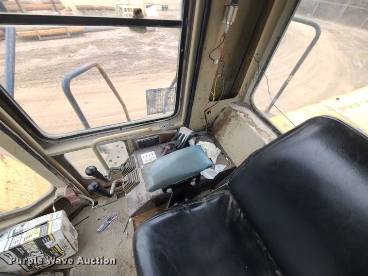 image for item JW9949 1988 Komatsu WA500-1L  wheel loader