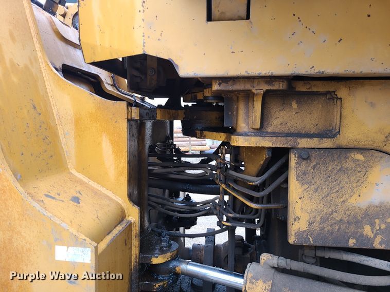 image for item JW9949 1988 Komatsu WA500-1L  wheel loader