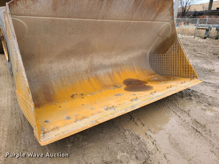 image for item JW9949 1988 Komatsu WA500-1L  wheel loader