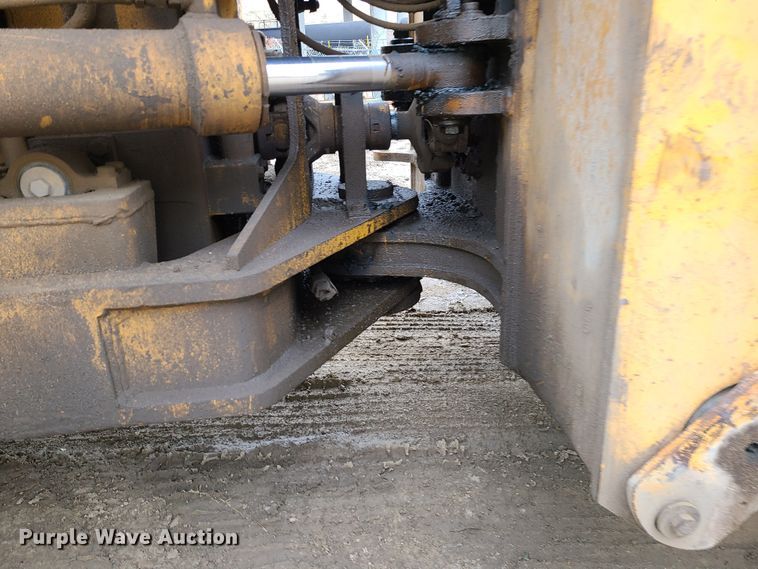 image for item JW9949 1988 Komatsu WA500-1L  wheel loader