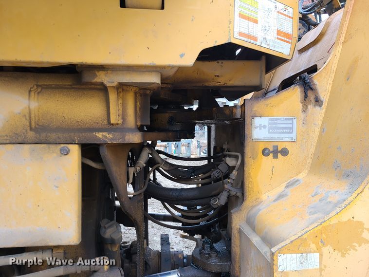 image for item JW9949 1988 Komatsu WA500-1L  wheel loader