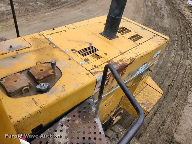 image for item JW9949 1988 Komatsu WA500-1L  wheel loader