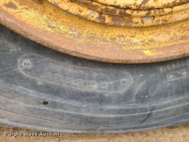 image for item JW9949 1988 Komatsu WA500-1L  wheel loader