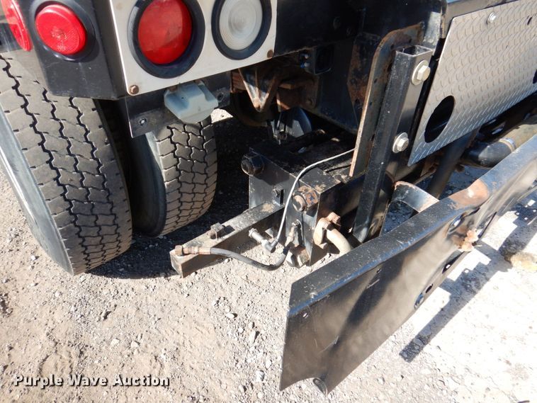 image for item KF9469 1997 International 4900  sewer jetter truck