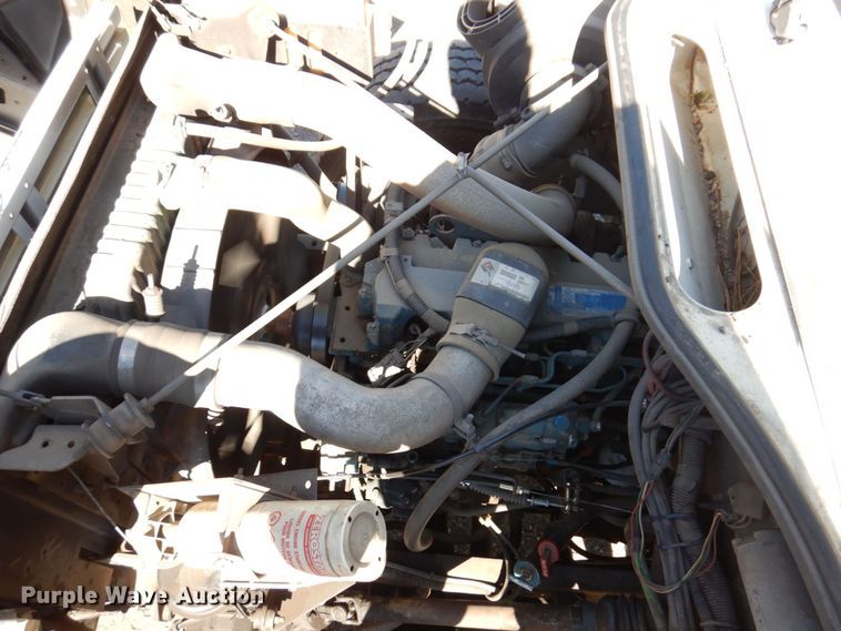 image for item KF9469 1997 International 4900  sewer jetter truck