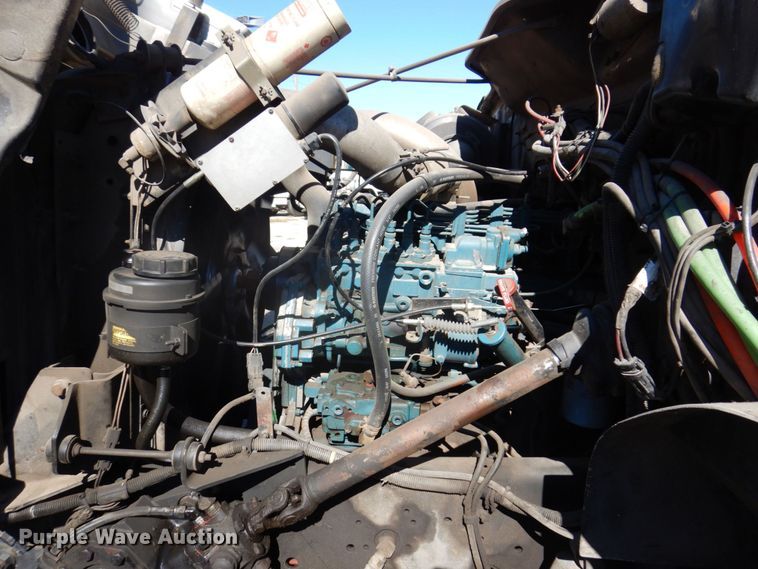 image for item KF9469 1997 International 4900  sewer jetter truck