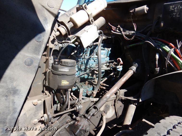 image for item KF9469 1997 International 4900  sewer jetter truck