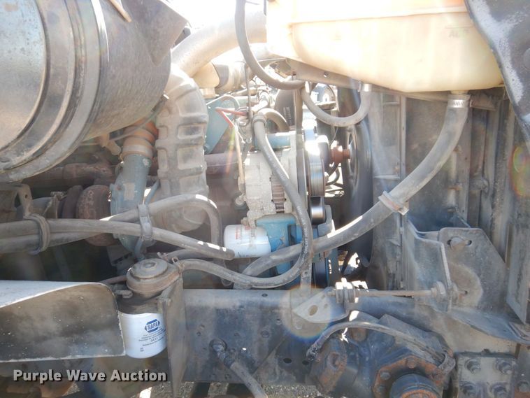 image for item KF9469 1997 International 4900  sewer jetter truck