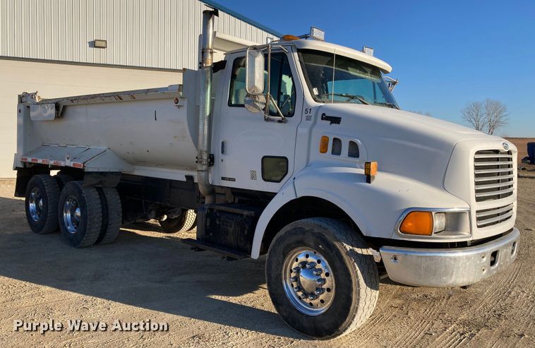 image for item KR9092 1999 Sterling A-Line  dump truck