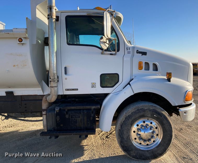 image for item KR9092 1999 Sterling A-Line  dump truck