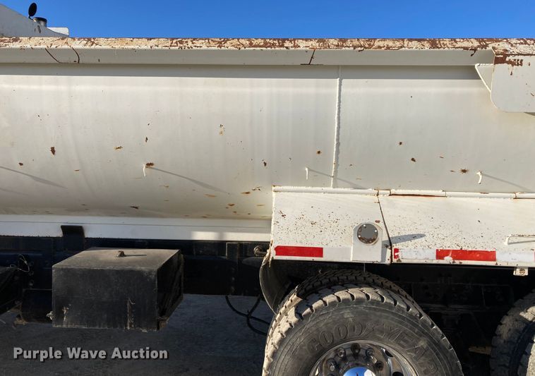 image for item KR9092 1999 Sterling A-Line  dump truck