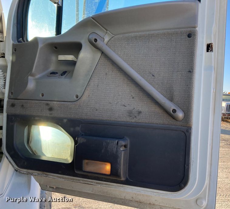 image for item KR9092 1999 Sterling A-Line  dump truck