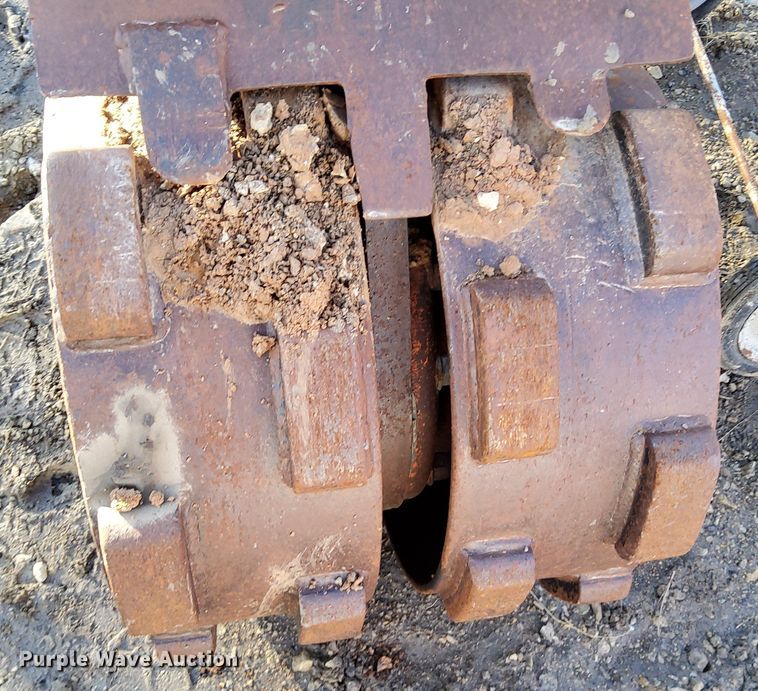 image for item KR9103 MBW EXA18  excavator trench compactor