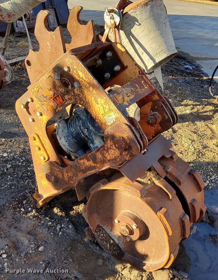 image for item KR9104 MBW EXA18  excavator trench compactor