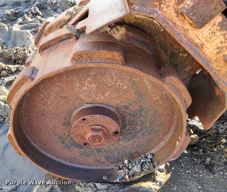 image for item KR9104 MBW EXA18  excavator trench compactor