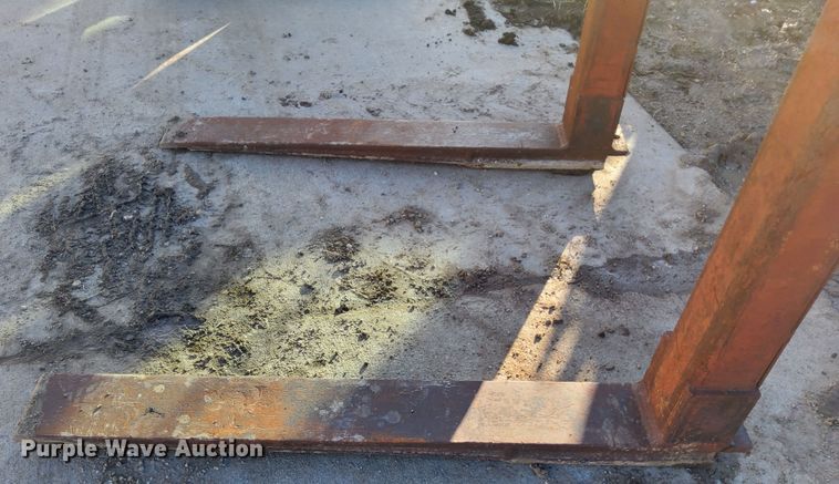 image for item KR9105 Shop built  48"L forks