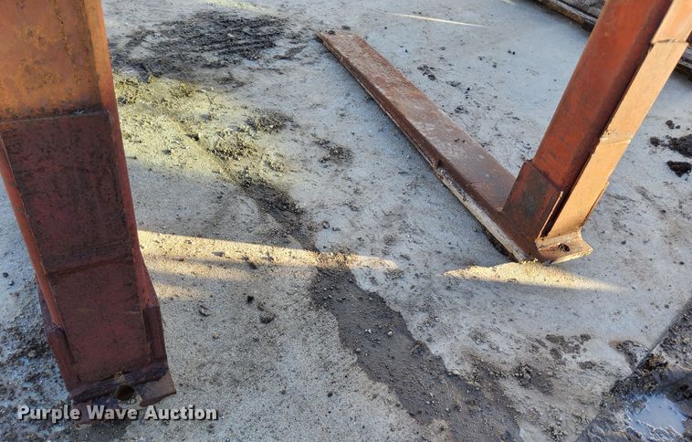 image for item KR9105 Shop built  48"L forks