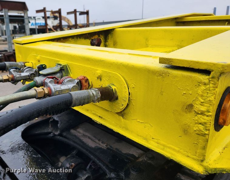 image for item KT9525 1993 Trail King TK100HDG-483  lowboy equipment trailer