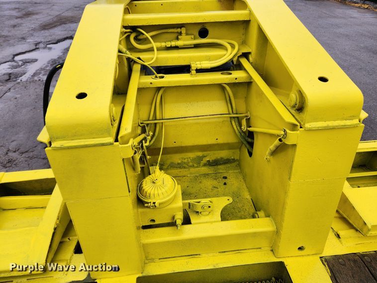 image for item KT9525 1993 Trail King TK100HDG-483  lowboy equipment trailer