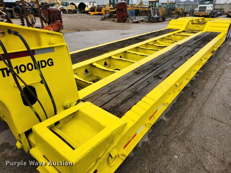 image for item KT9525 1993 Trail King TK100HDG-483  lowboy equipment trailer