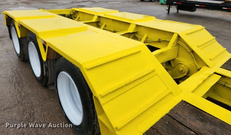 image for item KT9525 1993 Trail King TK100HDG-483  lowboy equipment trailer