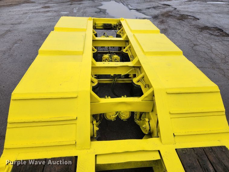 image for item KT9525 1993 Trail King TK100HDG-483  lowboy equipment trailer