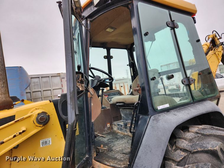 image for item KT9529 1998 John Deere 310SE  backhoe