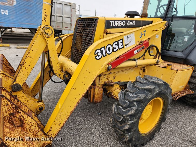 image for item KT9529 1998 John Deere 310SE  backhoe