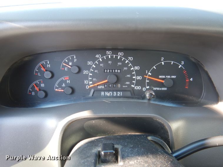 image for item KW9552 2000 Ford F650  rollback truck