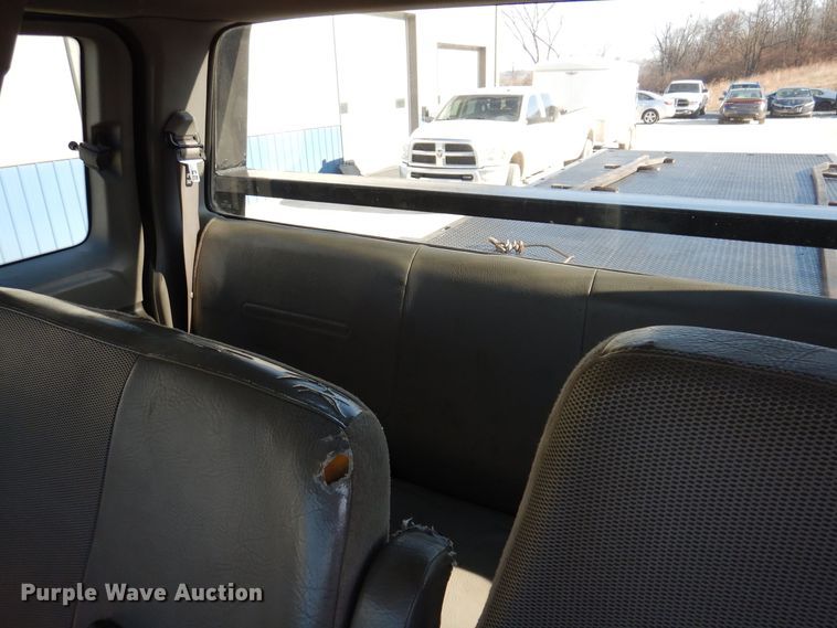 image for item KW9552 2000 Ford F650  rollback truck