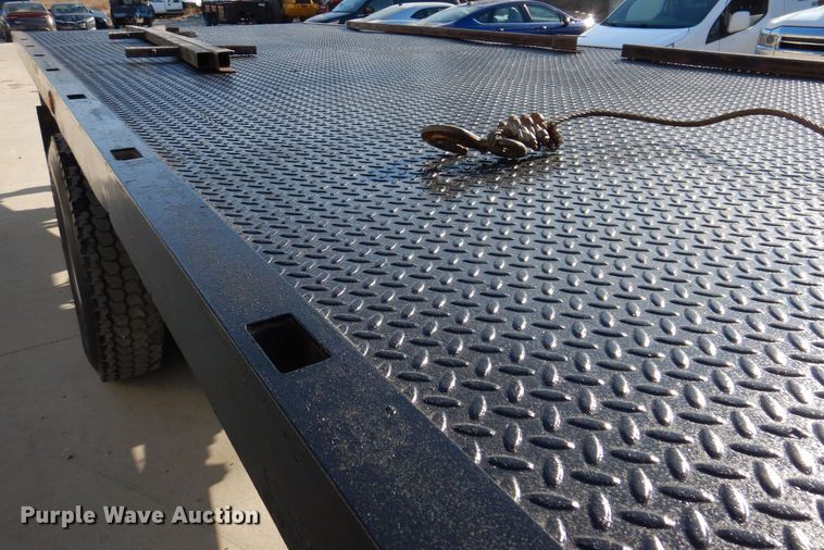 image for item KW9552 2000 Ford F650  rollback truck