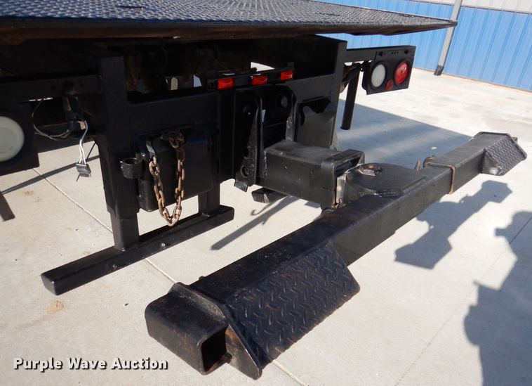 image for item KW9552 2000 Ford F650  rollback truck