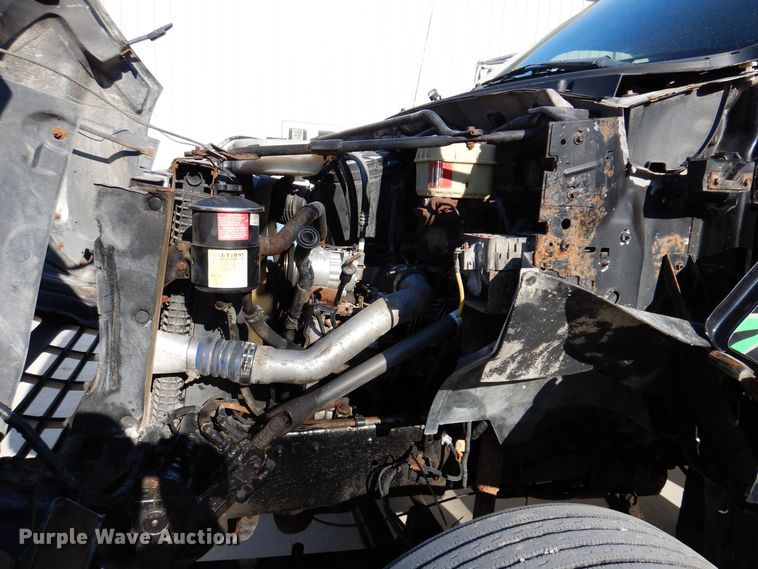 image for item KW9552 2000 Ford F650  rollback truck