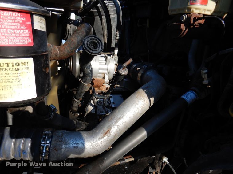 image for item KW9552 2000 Ford F650  rollback truck