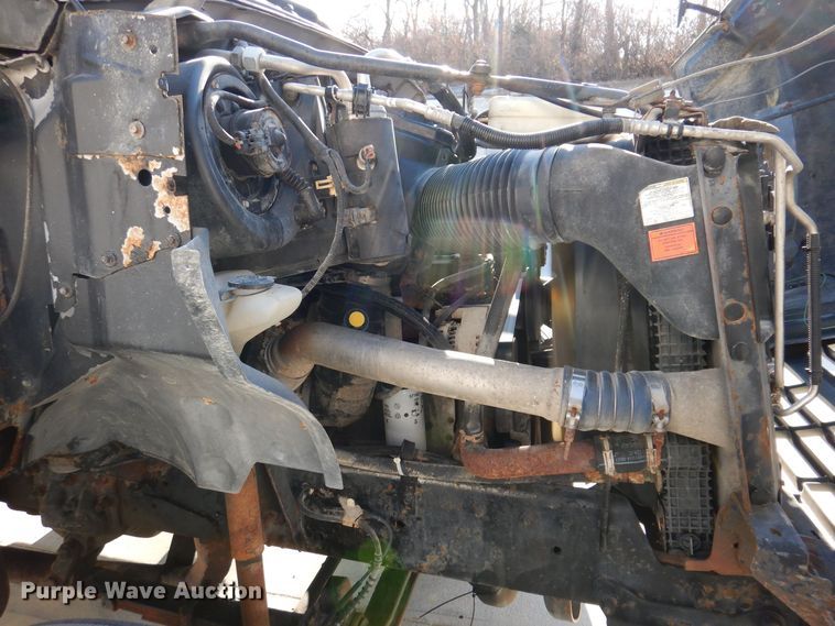 image for item KW9552 2000 Ford F650  rollback truck