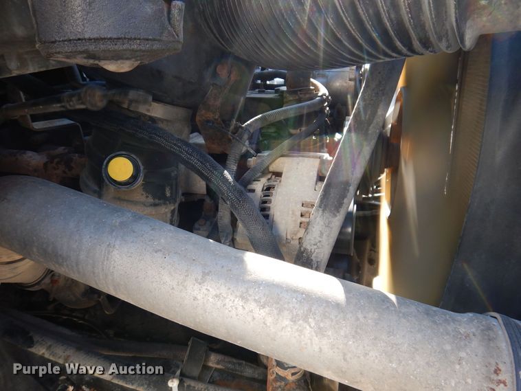 image for item KW9552 2000 Ford F650  rollback truck