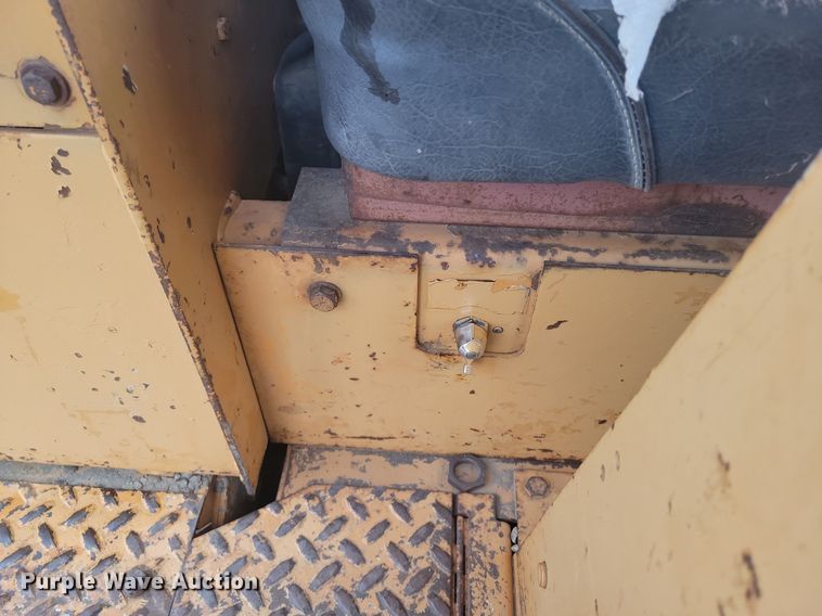 image for item LG9399 Case 1450B  dozer