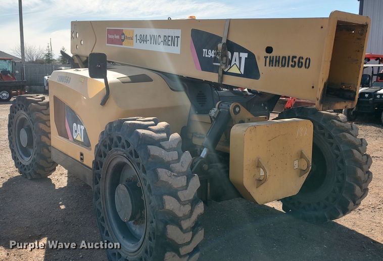 image for item LK9511 2015 Caterpillar TL943C  telehandler