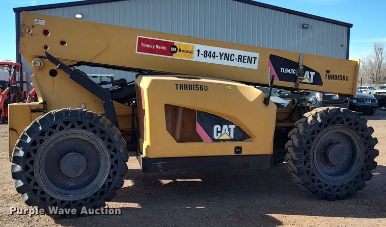 image for item LK9511 2015 Caterpillar TL943C  telehandler
