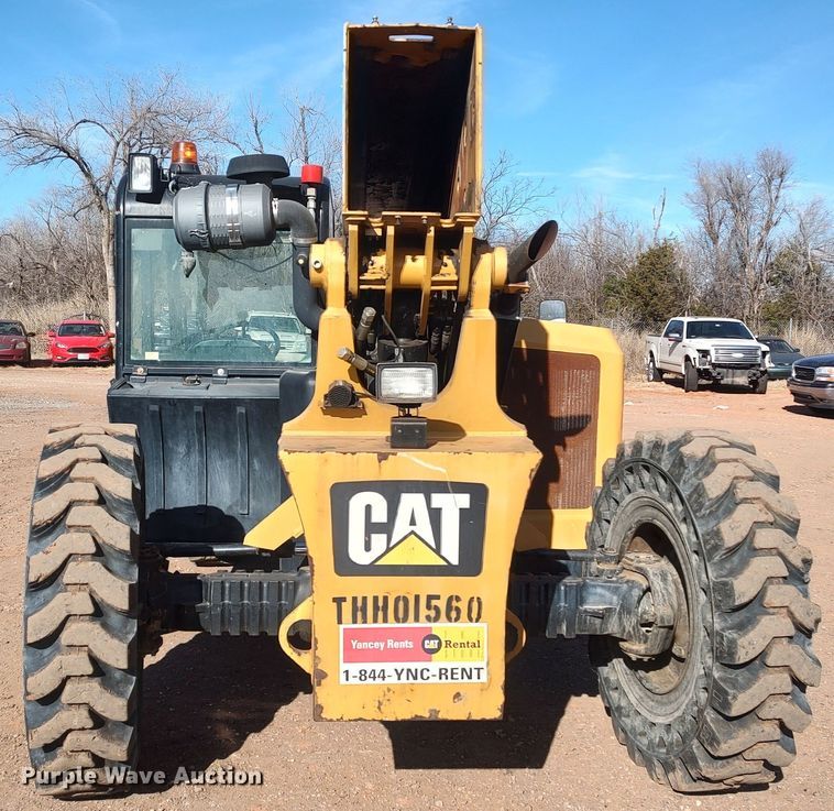 image for item LK9511 2015 Caterpillar TL943C  telehandler