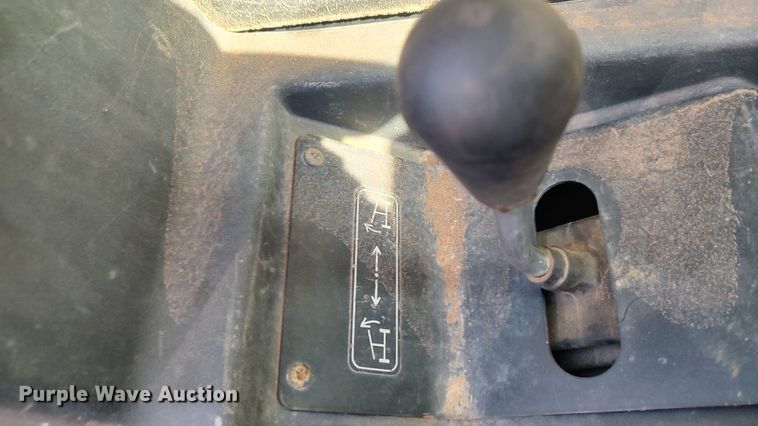 image for item LK9511 2015 Caterpillar TL943C  telehandler