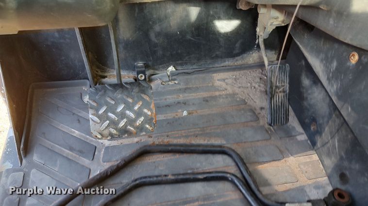 image for item LK9511 2015 Caterpillar TL943C  telehandler