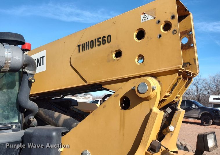 image for item LK9511 2015 Caterpillar TL943C  telehandler