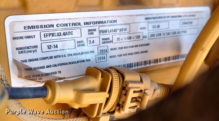 image for item LK9511 2015 Caterpillar TL943C  telehandler