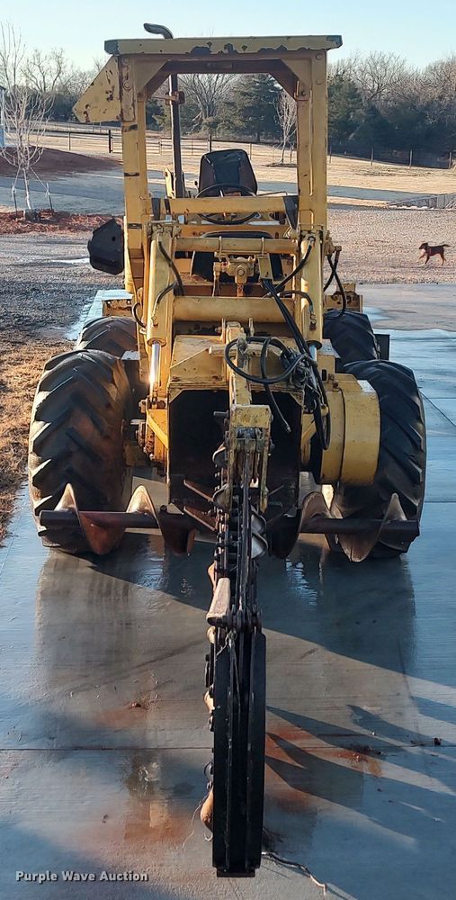 image for item LK9526 1983 Vermeer M-475  trencher
