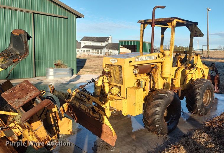 image for item LK9526 1983 Vermeer M-475  trencher