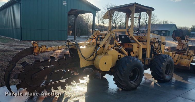 image for item LK9526 1983 Vermeer M-475  trencher