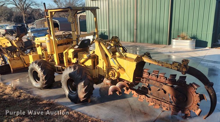 image for item LK9526 1983 Vermeer M-475  trencher