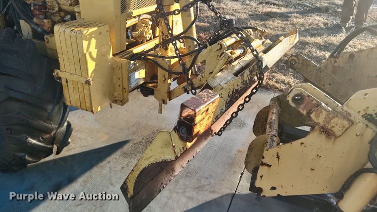 image for item LK9526 1983 Vermeer M-475  trencher